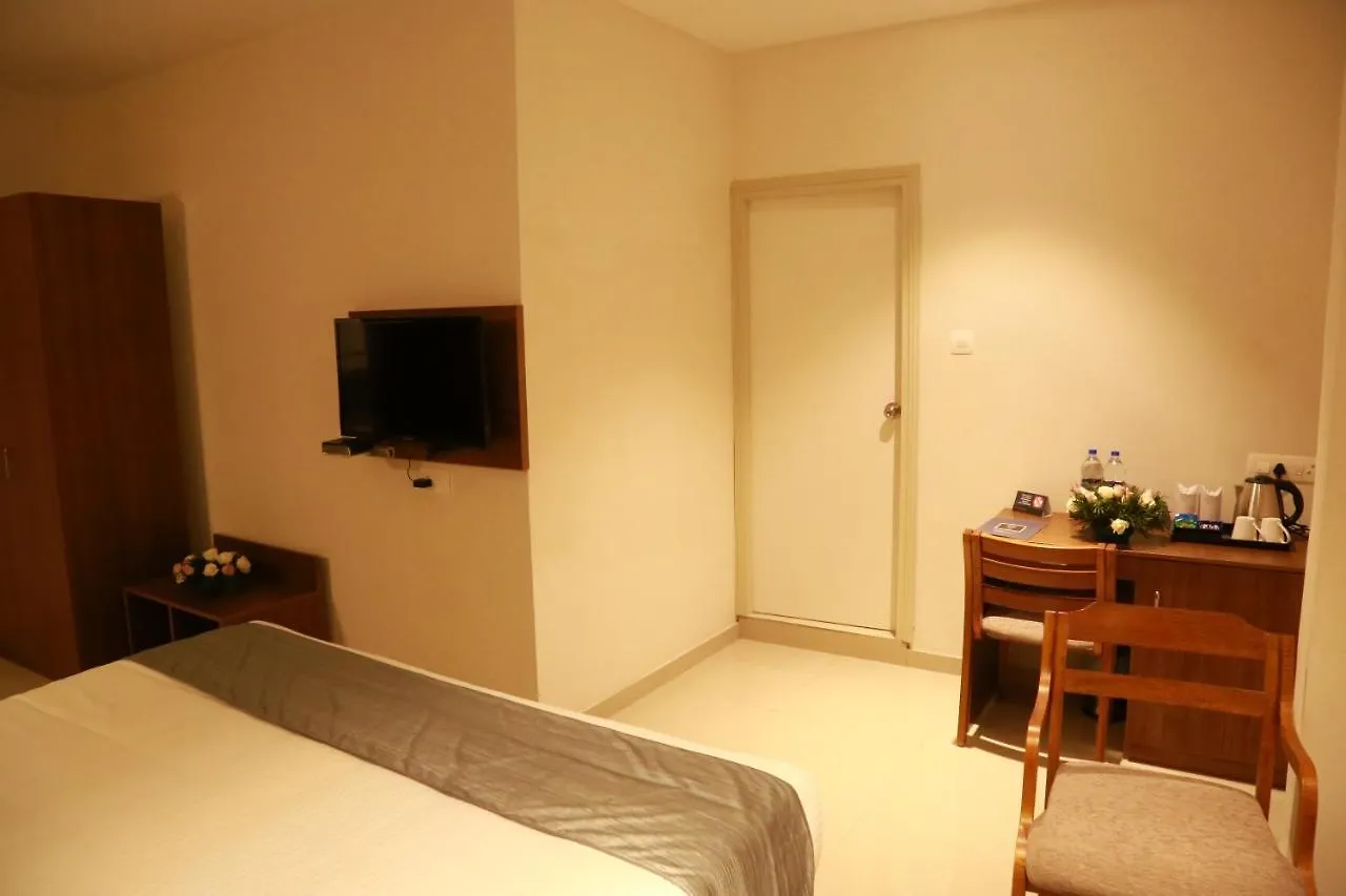 ***  Hotel Picnic Manjeri 印度